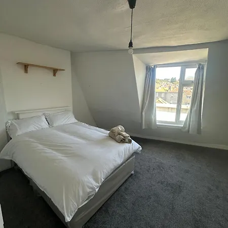 아파트 Maisonette Gloucester Rd 브리스틀