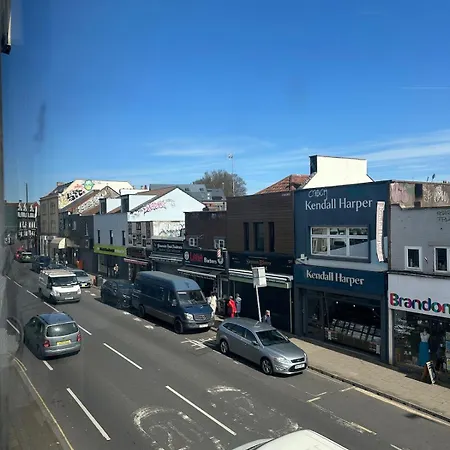 Maisonette Gloucester Rd